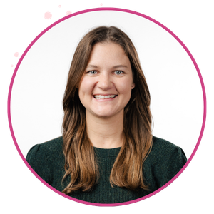 headshot of rae besaida